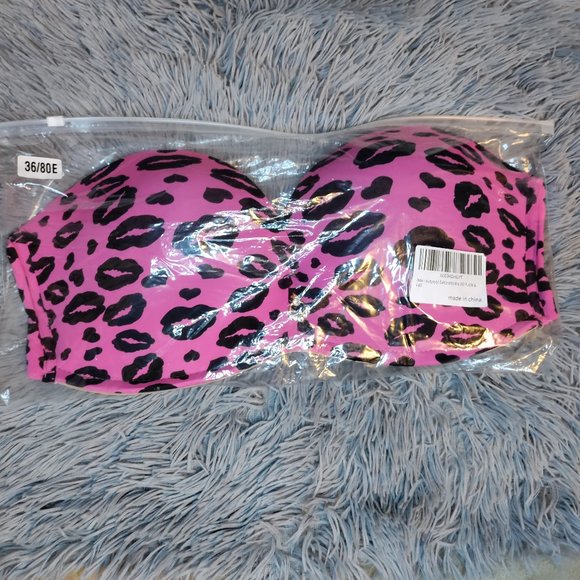 Strapless Lip Pattern Push Up With Cute Bling Accent - Picture 8 of 13